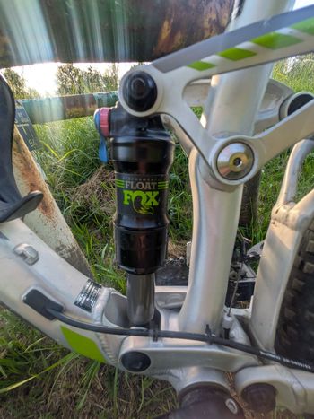 Used Giant Trance 2 2017 2017 Mountainbike, Green — image 6 of 7