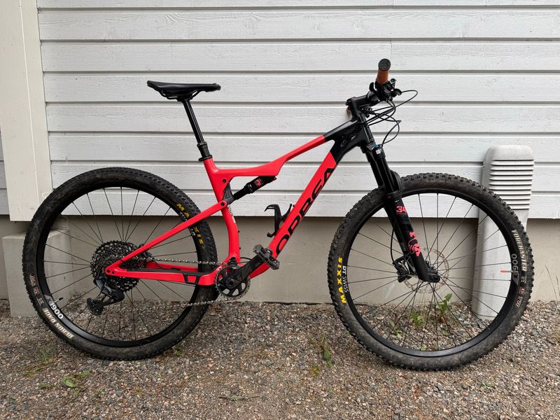 Orbea OIZ M20 TR 2022 2022 MTB usato