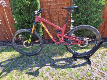 Used Propain Tyee Shimano Deore XT 2022 Mountainbike, Red — image 2 of 4