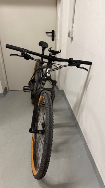 Used Scott Scale 940 2022 2022 Mountainbike — image 3 of 7