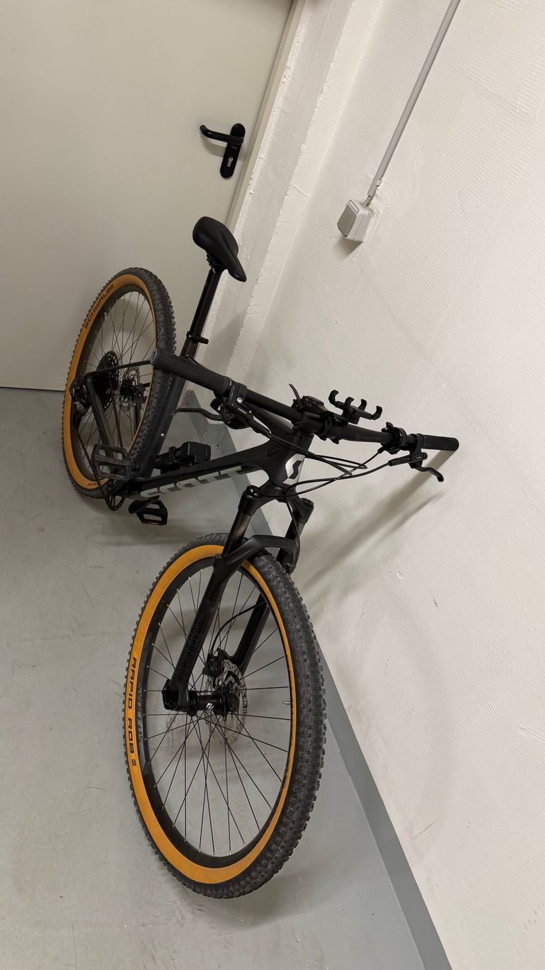 Used Scott Scale 940 2022 2022 Mountainbike — image 2 of 7
