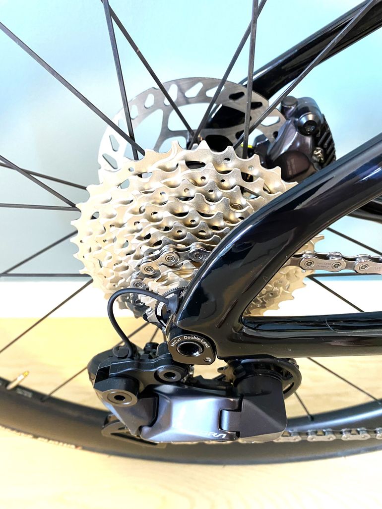 Used Cannondale SystemSix Hi-MOD Ultegra Di2 2024 2024 Road & Gravel, Black — image 5 of 13