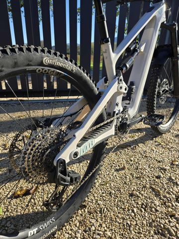 YT Industries Decoy SN SRAM X0 Eagle AXS (T-Type) 2024 Mountainbike usato, Bianco — immagine 9 di 14