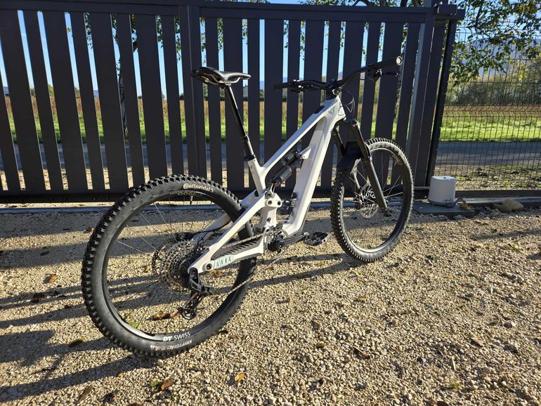 Used YT Industries Decoy SN CORE 2 MX 2024 2024 Mountainbike, White — image 7 of 13