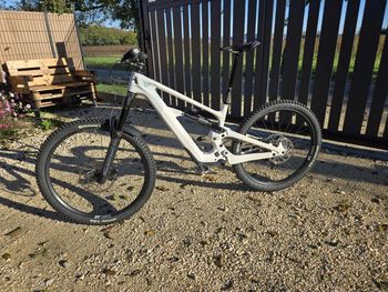 Used YT Industries Decoy SN CORE 2 MX 2024 2024 Mountainbike, White — image 4 of 13