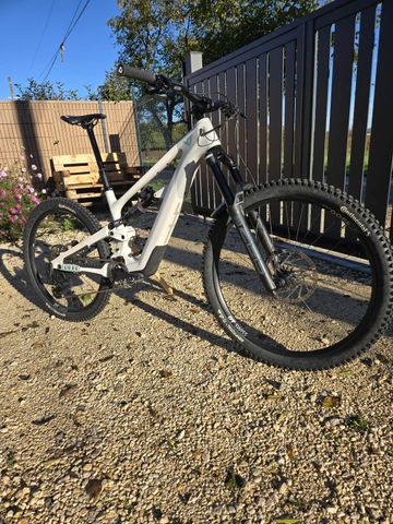YT Industries Decoy SN SRAM X0 Eagle AXS (T-Type) 2024 Mountainbike usato, Bianco — immagine 8 di 14