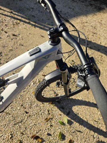 YT Industries Decoy SN SRAM X0 Eagle AXS (T-Type) 2024 Mountainbike usato, Bianco — immagine 5 di 14