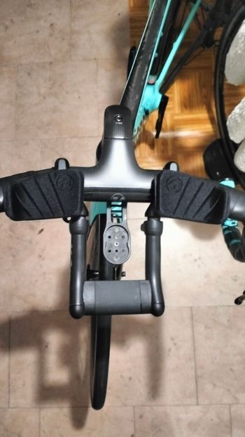 Used Bianchi Oltre XR4 Dura Ace Di2 2021 2021 Road & Gravel, Black — image 16 of 17