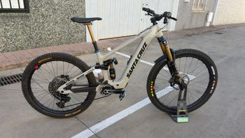 Used Santa Cruz Vala X0 AXS RSV / Carbon CC 2025 2025 MTB