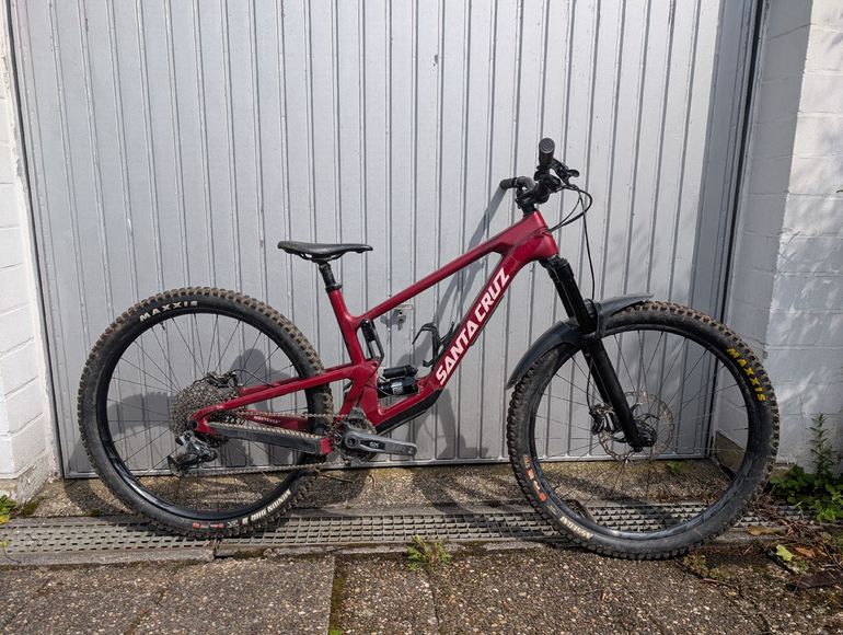 Used Santa Cruz HIGHTOWER X01 / Carbon CC 2024 2024 Mountainbike, Red, 29 — image 1 of 9