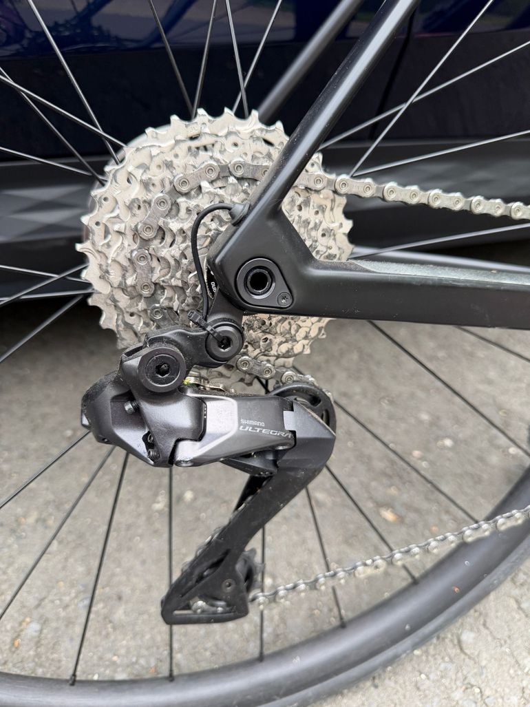 Used BMC Roadmachine THREE 2022 2022 Road & Gravel — image 3 of 16