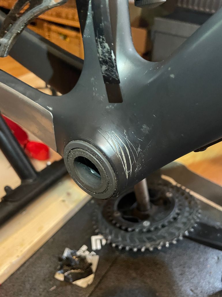 Used Canyon Endurace CF 7 Di2 2023 2023 Road & Gravel, Black — image 14 of 14
