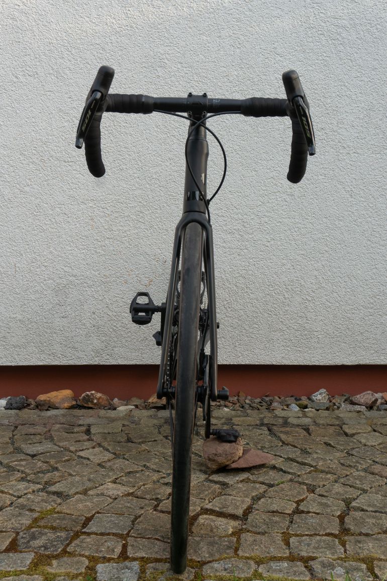 Used Canyon Endurace CF 7 Di2 2023 2023 Road & Gravel, Black — image 6 of 14