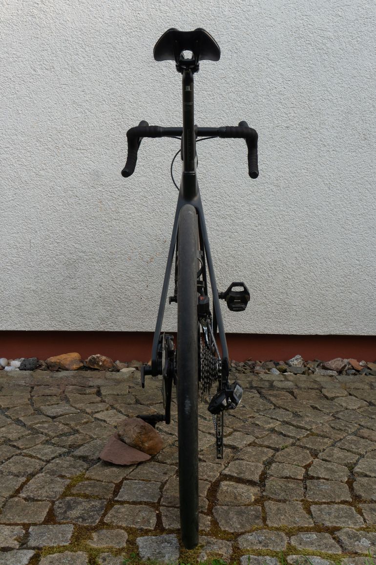 Used Canyon Endurace CF 7 Di2 2023 2023 Road & Gravel, Black — image 9 of 14
