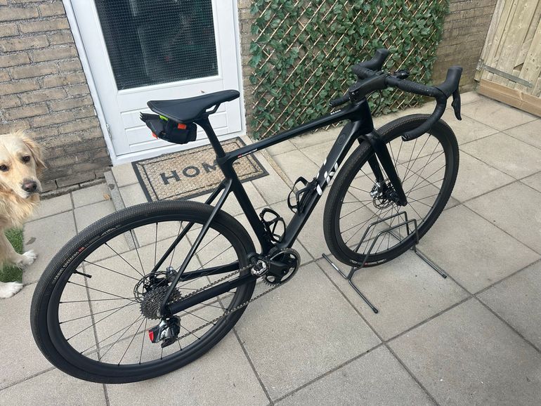 Used Liv Liv Brava Advanced Pro Carbon Cyclocross (S) Sram Red Axs 2025 Road & Gravel, Black — image 13 of 14