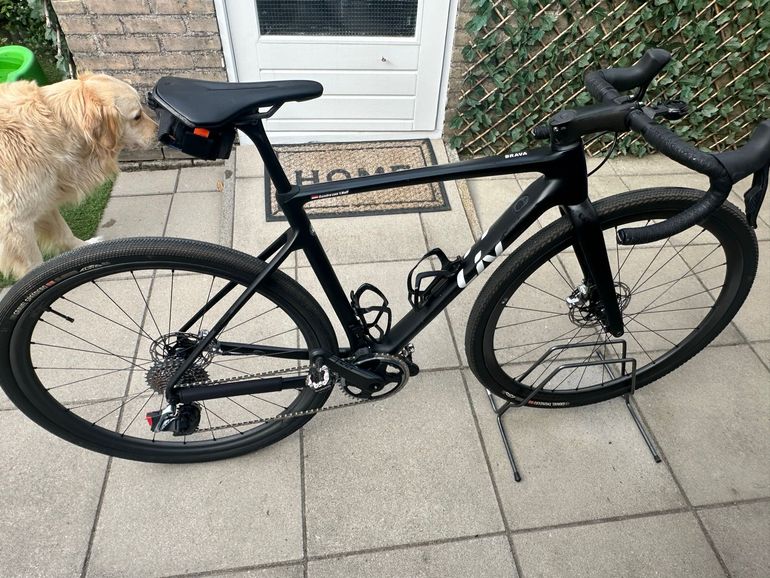 Used Liv Liv Brava Advanced Pro Carbon Cyclocross (S) Sram Red Axs 2025 Road & Gravel, Black — image 12 of 14