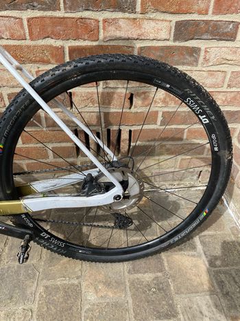 Used Revolve Revolve Custom Shimano GRX 2022 Road & Gravel, White — image 8 of 9