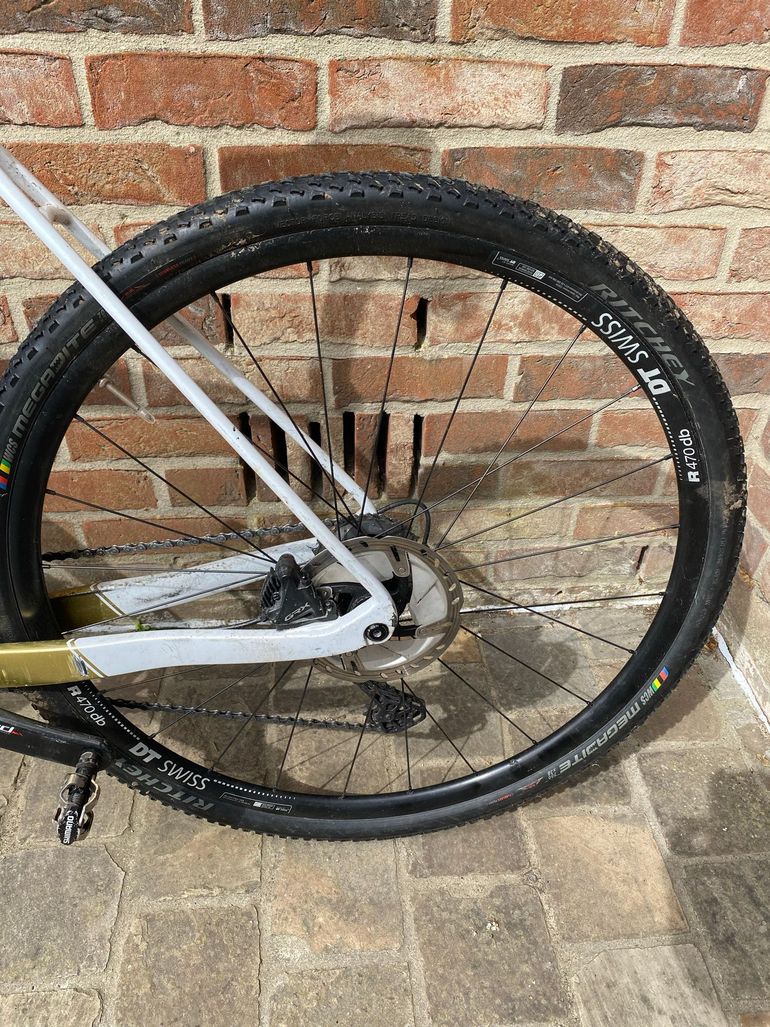 Used Revolve Revolve Custom Shimano GRX 2022 Road & Gravel, White — image 8 of 9