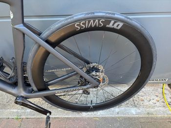 Used Specialized Tarmac Shimano 105 Di2 2025 Road & Gravel, Black — image 12 of 17