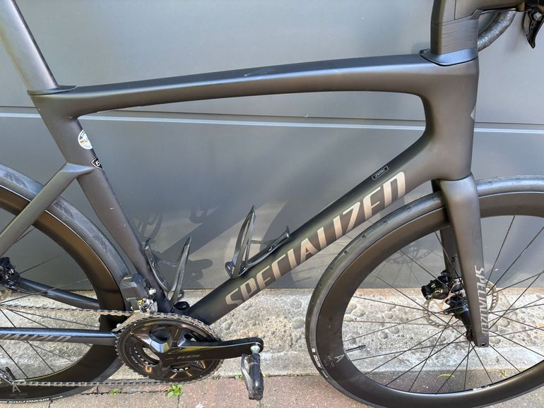 Used Specialized Tarmac Shimano 105 Di2 2025 Road & Gravel, Black — image 3 of 17