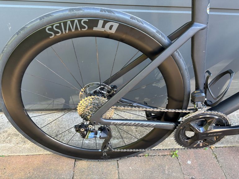 Used Specialized Tarmac Shimano 105 Di2 2025 Road & Gravel, Black — image 4 of 17