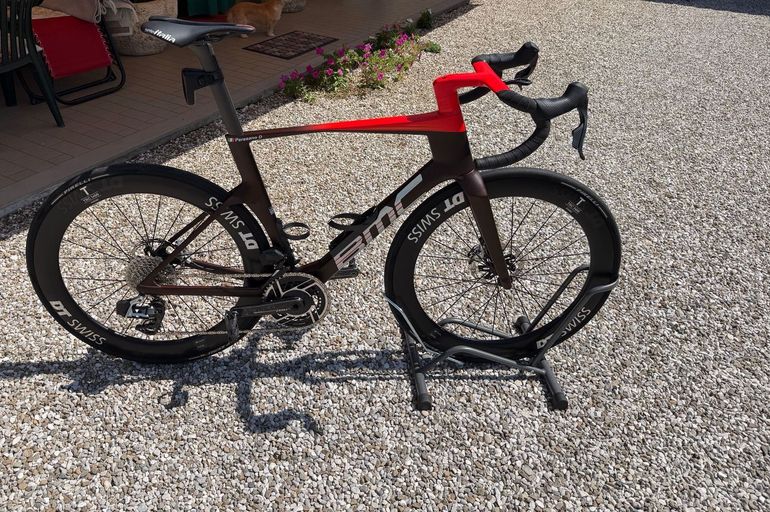 Used BMC Teammachine SRAM Red eTap AXS 2025 Road & Gravel, Red — image 4 of 5