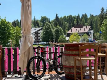 Used BMC Teammachine SRAM Red eTap AXS 2025 Road & Gravel — image 2 of 3