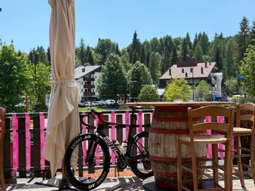 Used BMC Teammachine SRAM Red eTap AXS 2025 Road & Gravel, Red — image 2 of 5