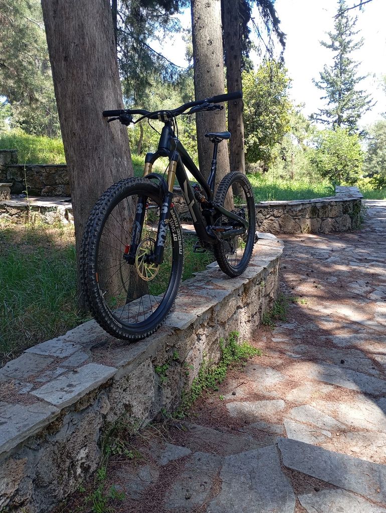 Used YT Industries Jeffsy CORE 4 29 2023 2023 Mountainbike, Black, 29 — image 3 of 11