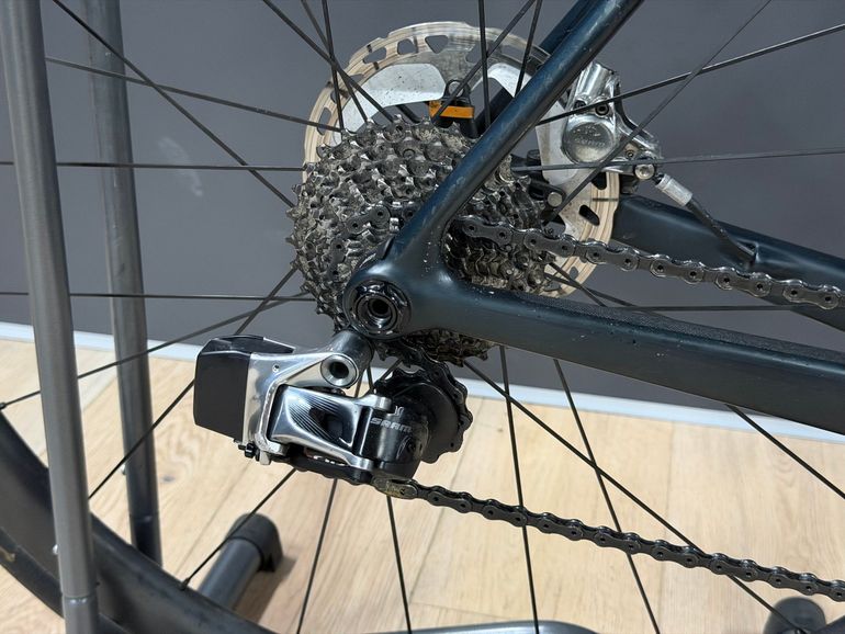 Used Lightweight Urgestalt SRAM Red eTap 2018 Road & Gravel, Black — image 5 of 17