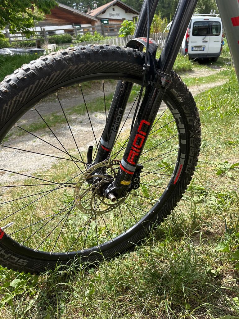 Used CUBE stereo 150 HPA Race 27.5+ 2016 2016 Mountainbike, Light Gray, 27.5 — image 2 of 10