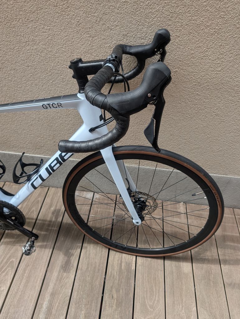 Used CUBE ATTAIN GTC RACE 2022 2022 Road & Gravel, White — image 2 of 14