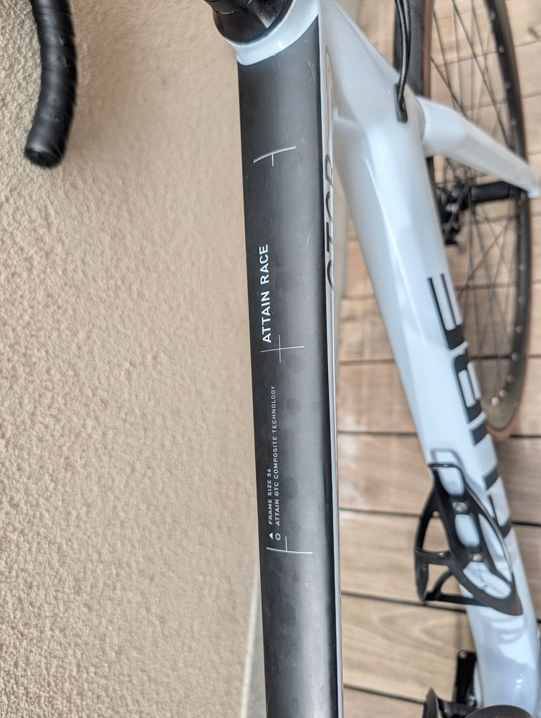 Used CUBE ATTAIN GTC RACE 2022 2022 Road & Gravel, White — image 4 of 14
