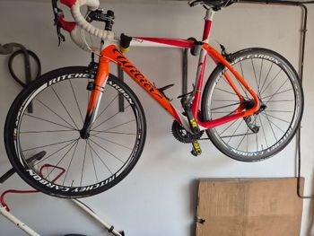 Used Wilier Velo De Course Homme Carbone 2018 Road & Gravel, Red — image 2 of 12