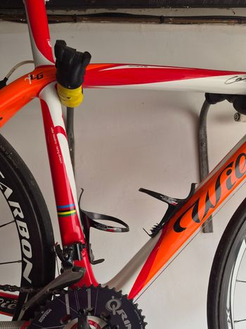 Used Wilier Velo De Course Homme Carbone 2018 Road & Gravel, Red — image 4 of 12
