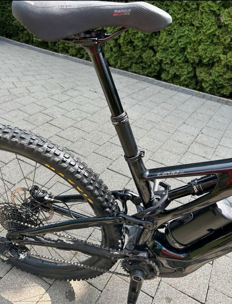 Used Specialized Specialized Custom SRAM NX 2022 Mountainbike, Black — image 6 of 11