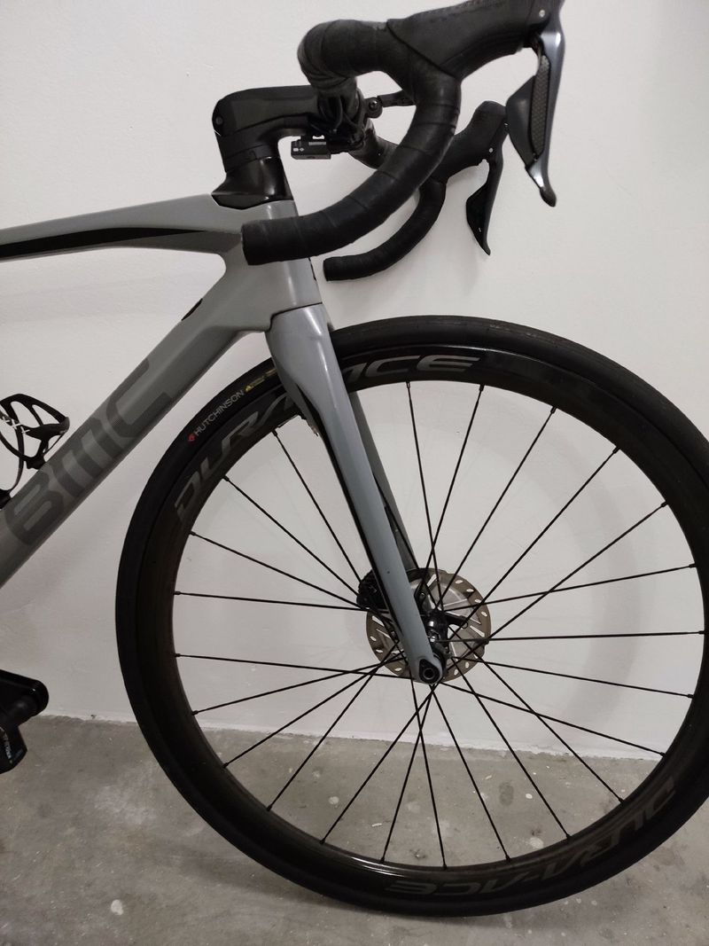 Used BMC Roadmachine 01 ONE 2018 2018 Road & Gravel, Light Gray — image 3 of 10