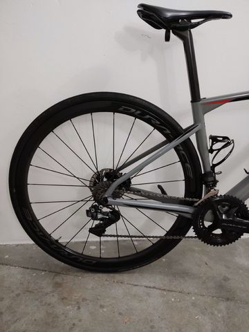 Used BMC Roadmachine 01 ONE 2018 2018 Road & Gravel, Light Gray — image 2 of 10