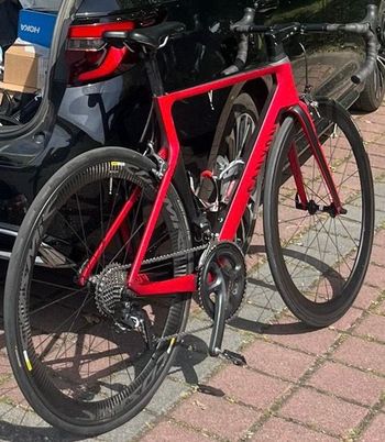 Used Canyon Aeroad CF SL 8.0 Di2 2019 2019 Road & Gravel — image 3 of 3