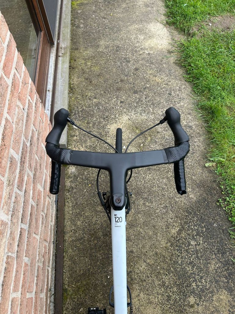 Used TRIBAN Rennrad Radtouren RC120 Scheibenbremsen hellgrau 2026 2026 Road & Gravel, White — image 3 of 7