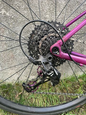 Used Cube Axial PRO 2020 Road & Gravel, Purple — image 10 of 12