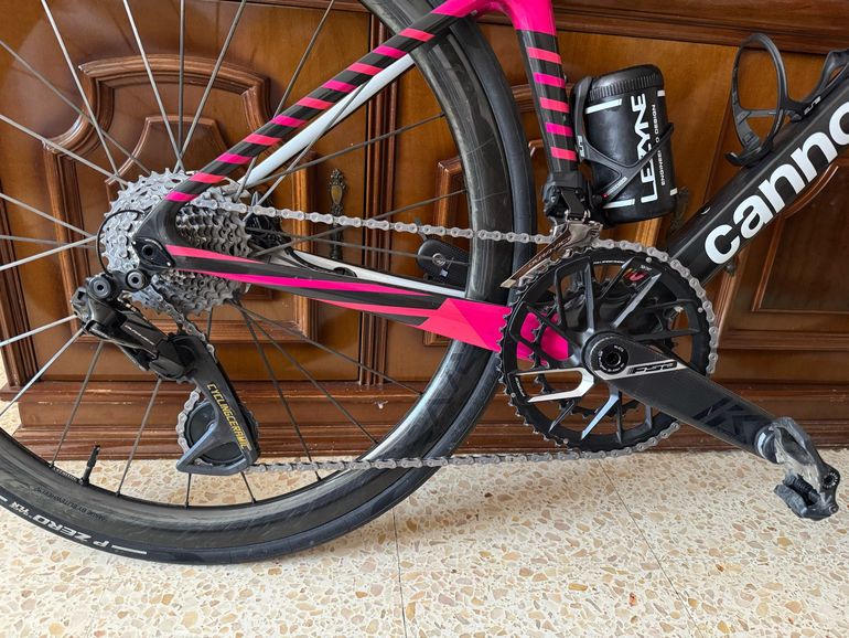 Used Cannondale SuperSix EVO Shimano Dura Ace Di2 2025 Road & Gravel — image 3 of 4