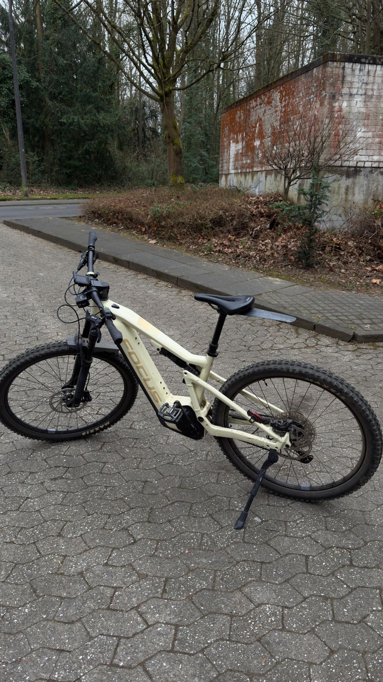 Used Focus THRON² 6.8 EQP 2023 2023 Mountainbike, Grün, other — image 1 of 7