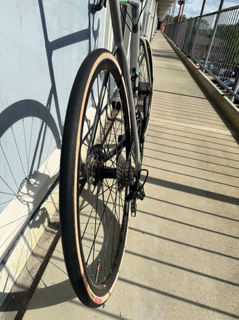 Used Cannondale CAAD13 Disc 105 2020 2020 Road & Gravel — image 8 of 10