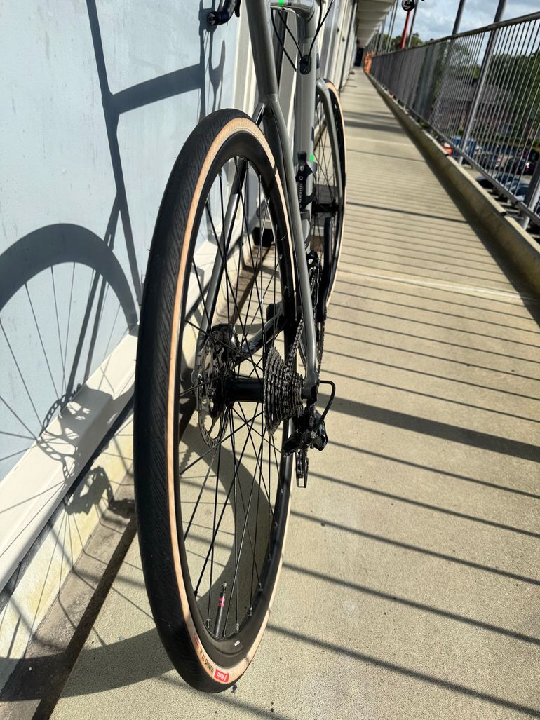 Used Cannondale CAAD13 Disc 105 2020 2020 Road & Gravel — image 8 of 10