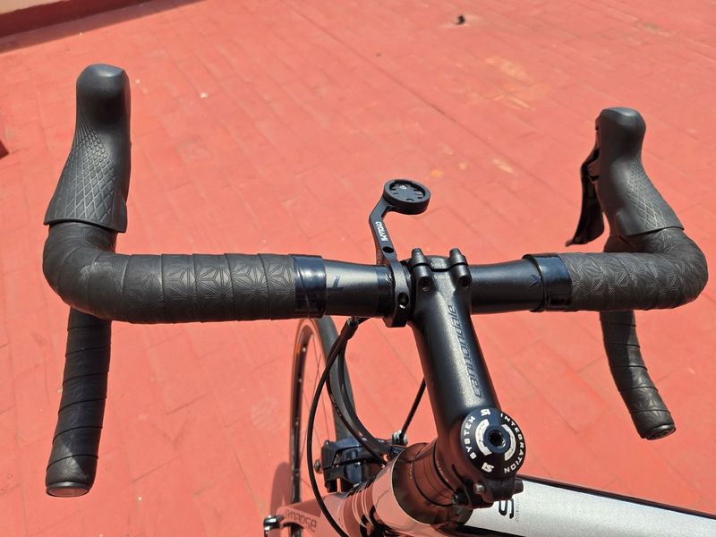 Used Cannondale Synapse Shimano Dura Ace 2018 Road & Gravel, Black — image 4 of 17