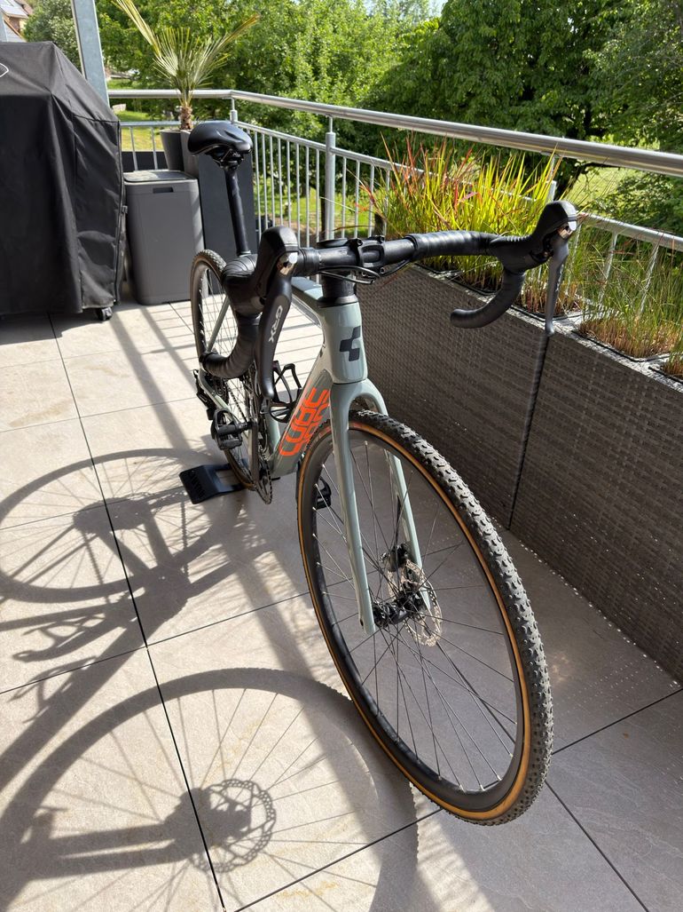 Used CUBE CROSS RACE C:62 PRO 2024 2024 Road & Gravel, Light Gray — image 2 of 6