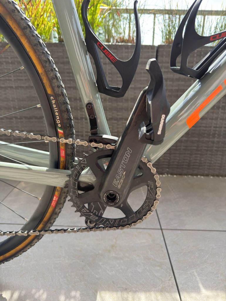 Used CUBE CROSS RACE C:62 PRO 2024 2024 Road & Gravel, Light Gray — image 3 of 6