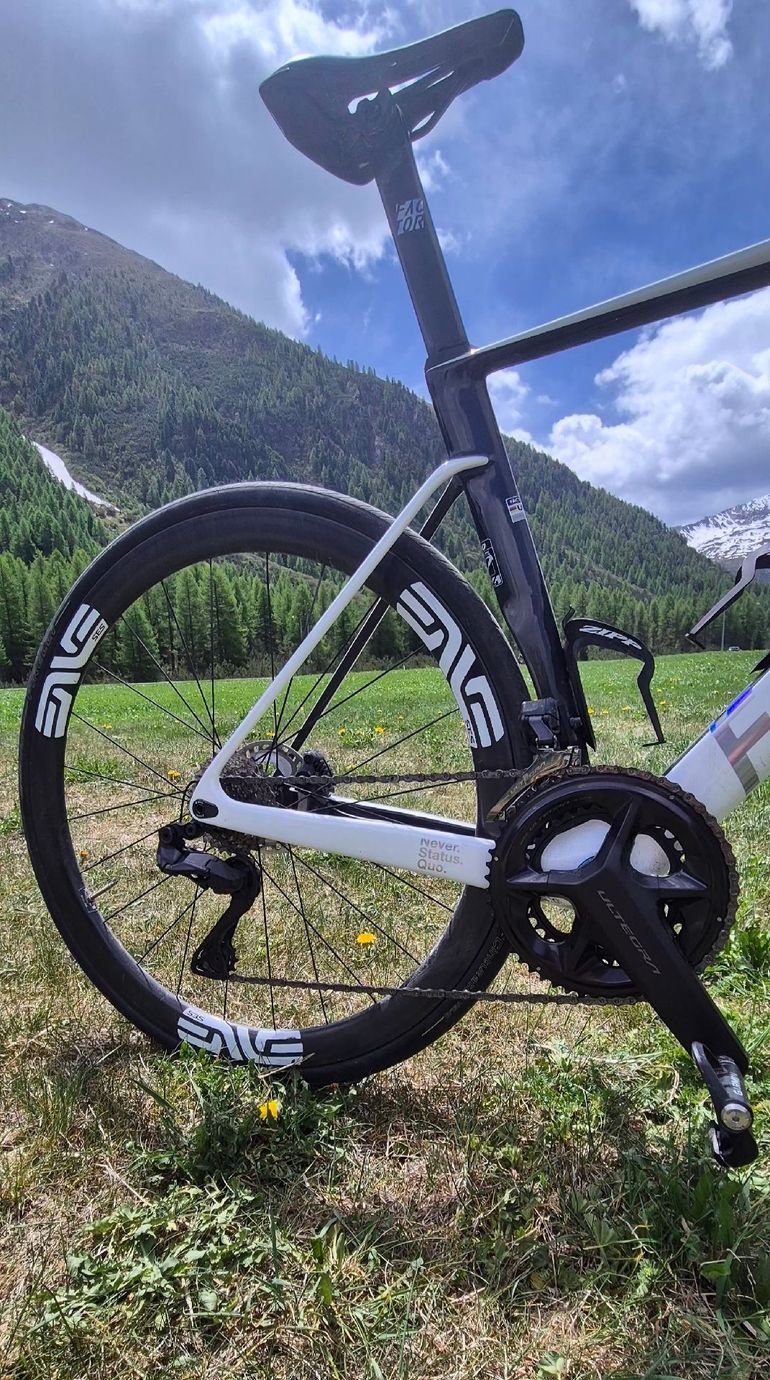 Used Factor Ostro Shimano Ultegra Di2 2024 Road & Gravel, White — image 3 of 7