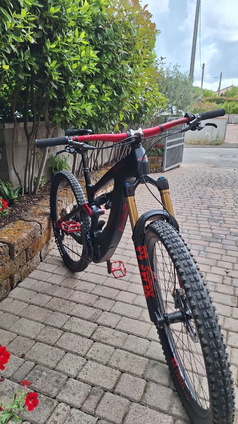 Used BH XTEP LYNX CARBON PRO 9.9 2023 2023 Mountainbike, Black, 29 — image 2 of 5